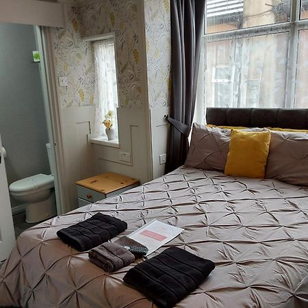 The Woodleigh Family Hotel Blackpool Exteriör bild