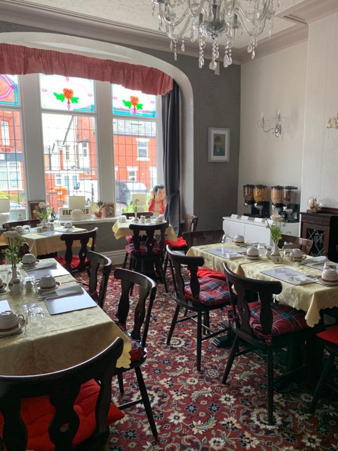 The Woodleigh Family Hotel Blackpool Exteriör bild
