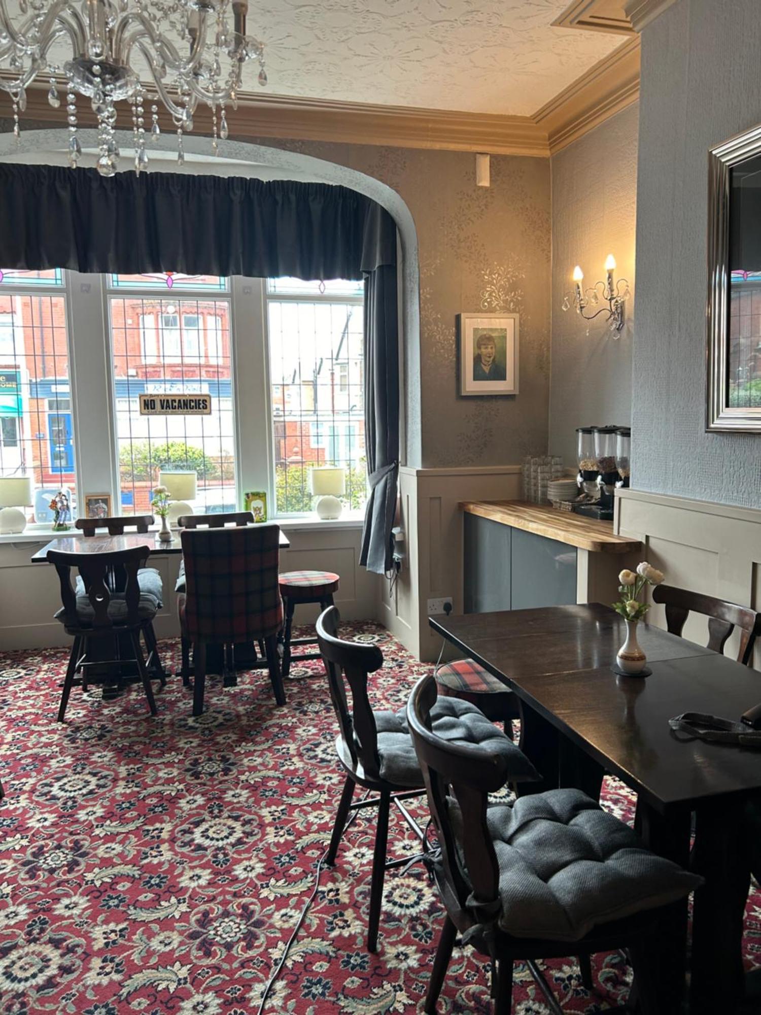 The Woodleigh Family Hotel Blackpool Exteriör bild