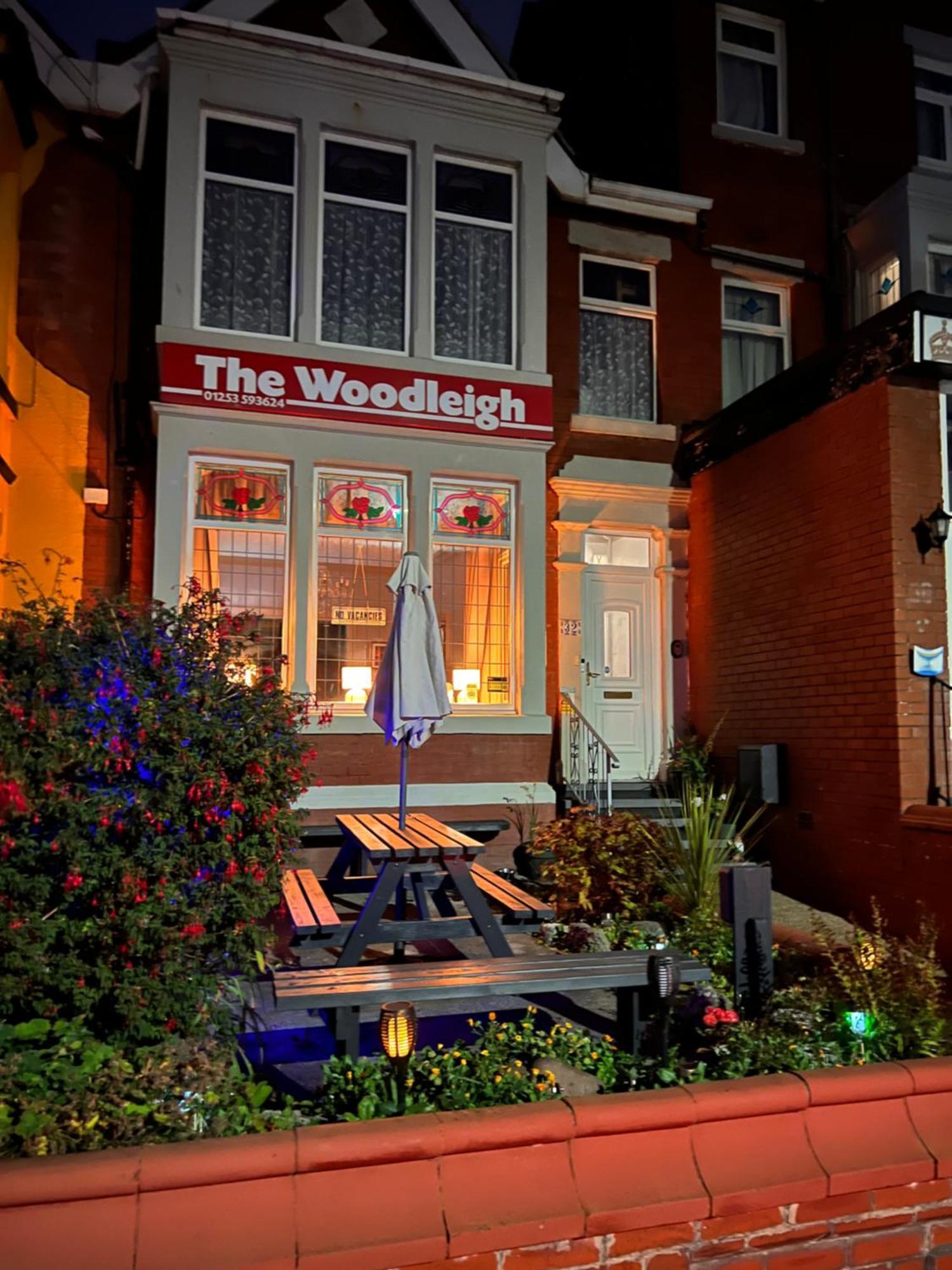 The Woodleigh Family Hotel Blackpool Exteriör bild